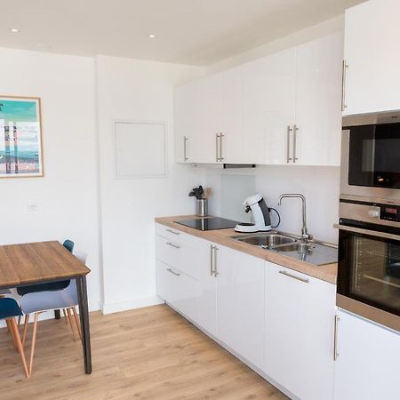 Residence Du Phare - 4 Appartements - 2 Chambres - Vue Mer Ou Terrasse コンブリ エクステリア 写真