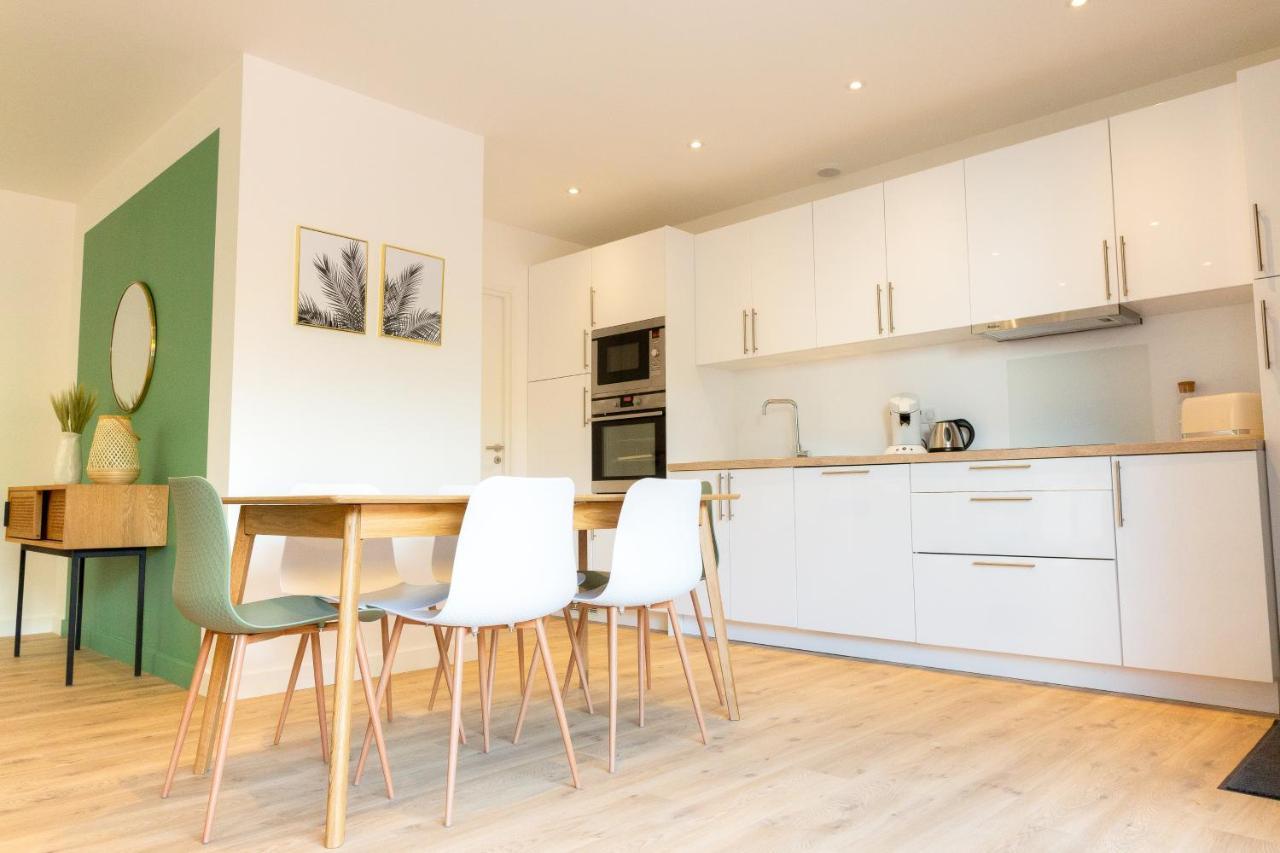 Residence Du Phare - 4 Appartements - 2 Chambres - Vue Mer Ou Terrasse コンブリ エクステリア 写真