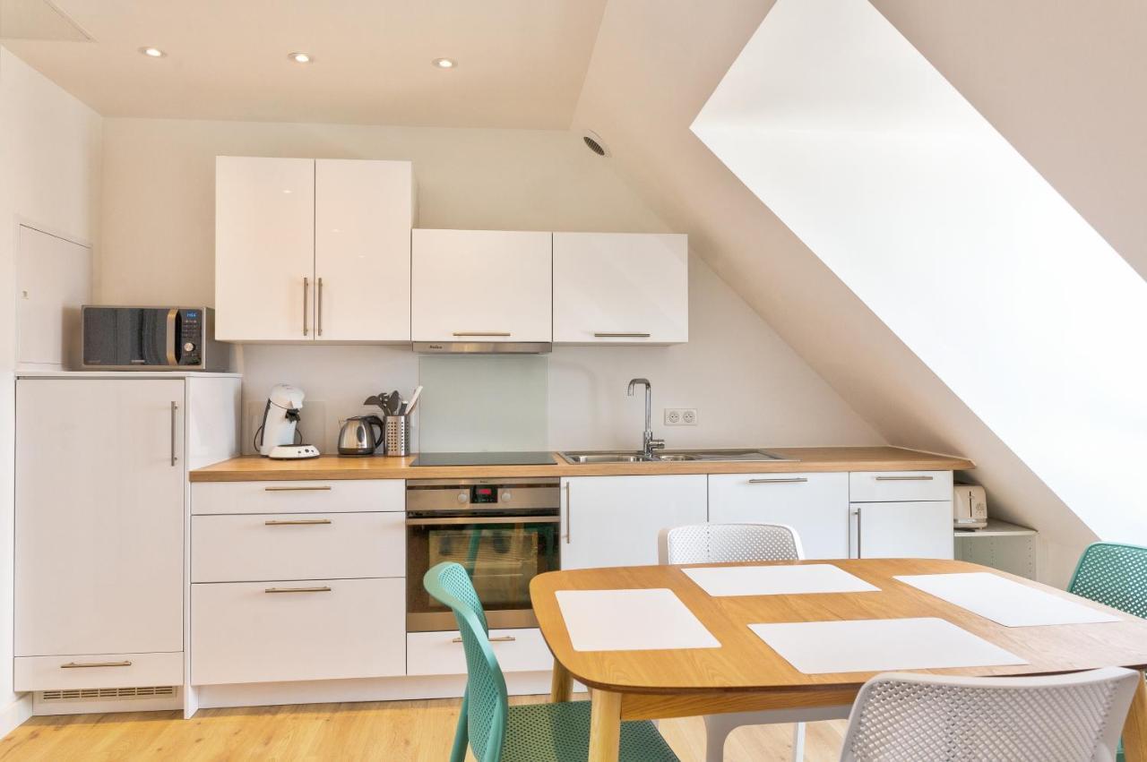 Residence Du Phare - 4 Appartements - 2 Chambres - Vue Mer Ou Terrasse コンブリ エクステリア 写真