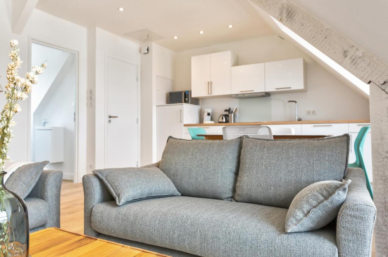 Residence Du Phare - 4 Appartements - 2 Chambres - Vue Mer Ou Terrasse コンブリ エクステリア 写真
