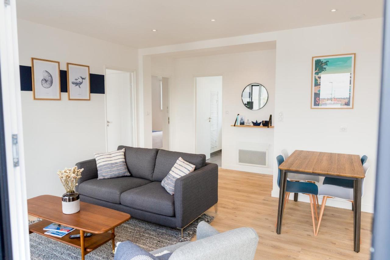 Residence Du Phare - 4 Appartements - 2 Chambres - Vue Mer Ou Terrasse コンブリ エクステリア 写真