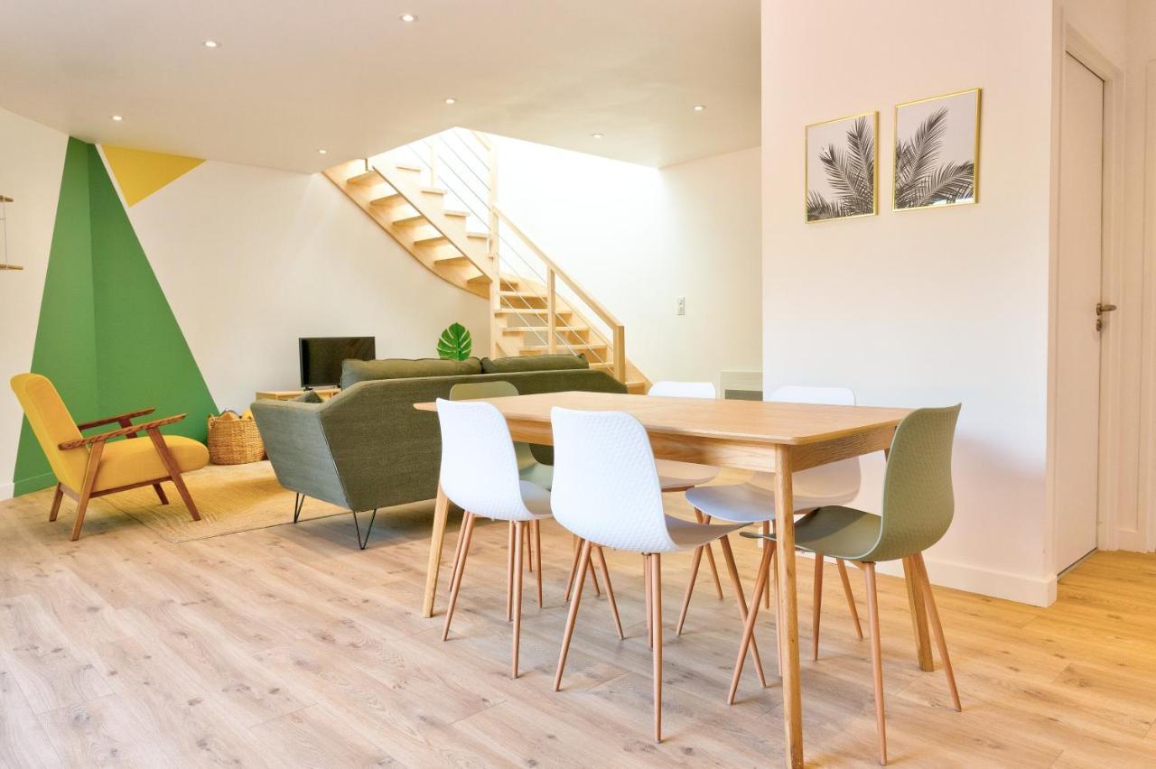 Residence Du Phare - 4 Appartements - 2 Chambres - Vue Mer Ou Terrasse コンブリ エクステリア 写真